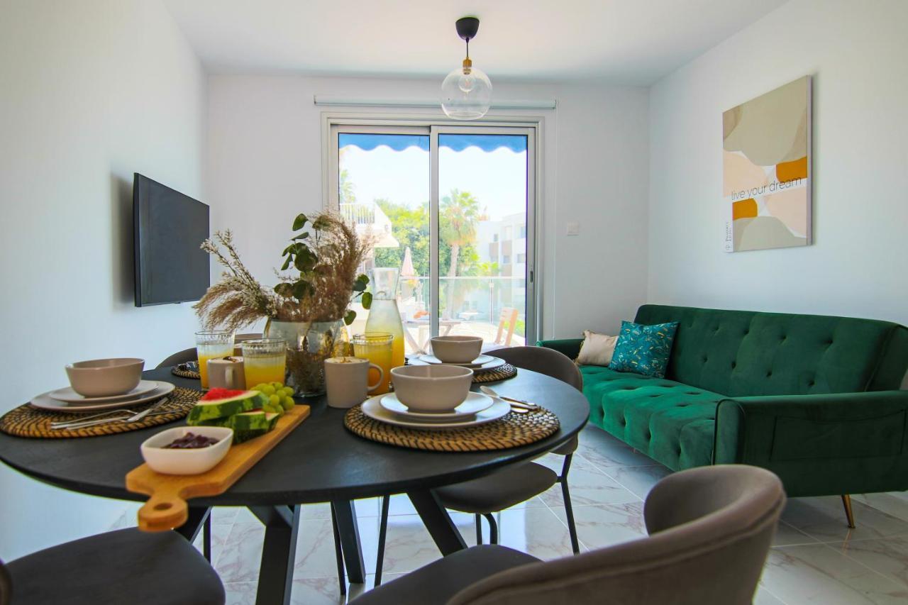 Phaedrus Living Seaside Luxury Flat Athina 21 Apartment Paphos Luaran gambar